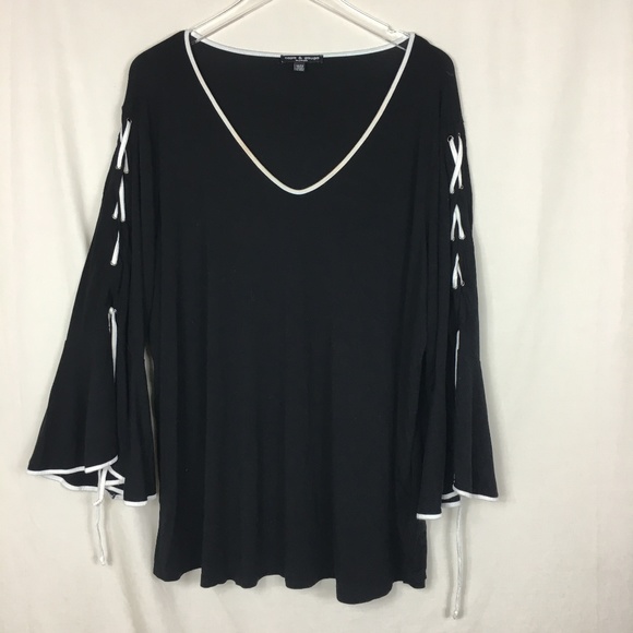 Cable & Gauge Tops - Cable & Gauge Woman Plus Sized V-Neck Shirt
